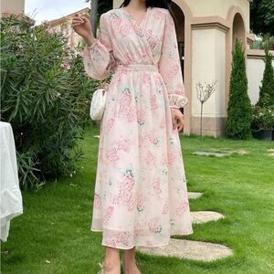 Dazy Floral Print Surplice Neck Bishop Sleeve Dress